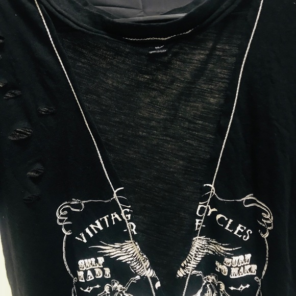 Black top with mesh - Picture 3 of 4